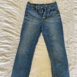 American Eagle skinny jeans